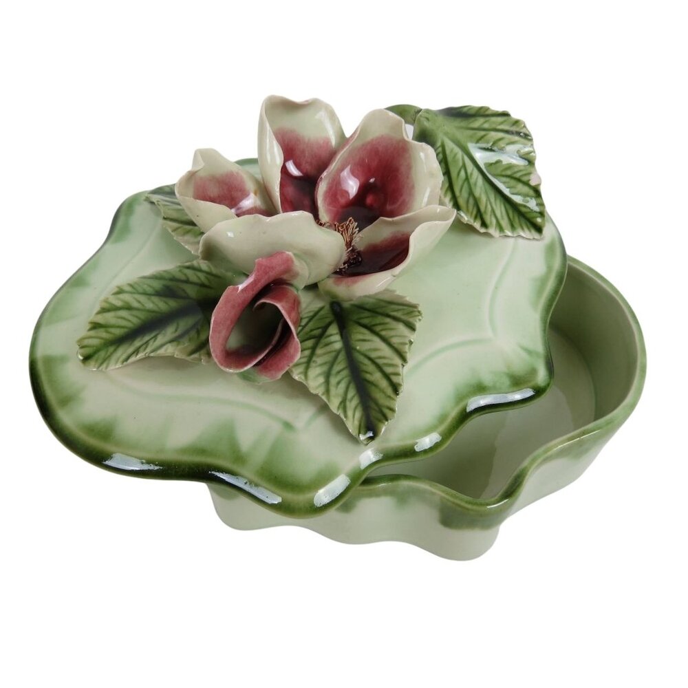 VINTAGE 40s 50s Burgundy Red Rose and Green Porcelain Trinket Box
